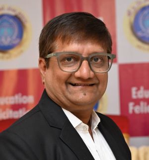 Shri Jiten Dedhia